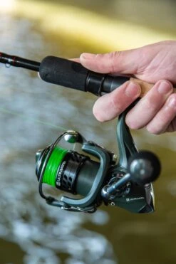 Ultimate Elite Spin 2000 -Fish Tackle c428f025deae54b2